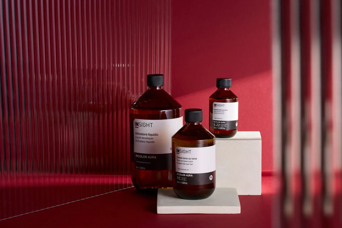 Insight Incolor Aura: attivatore liquido e colore tono su tono